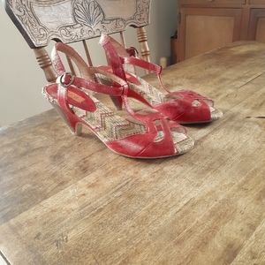 😯 SALE Miz Mooz red 👠